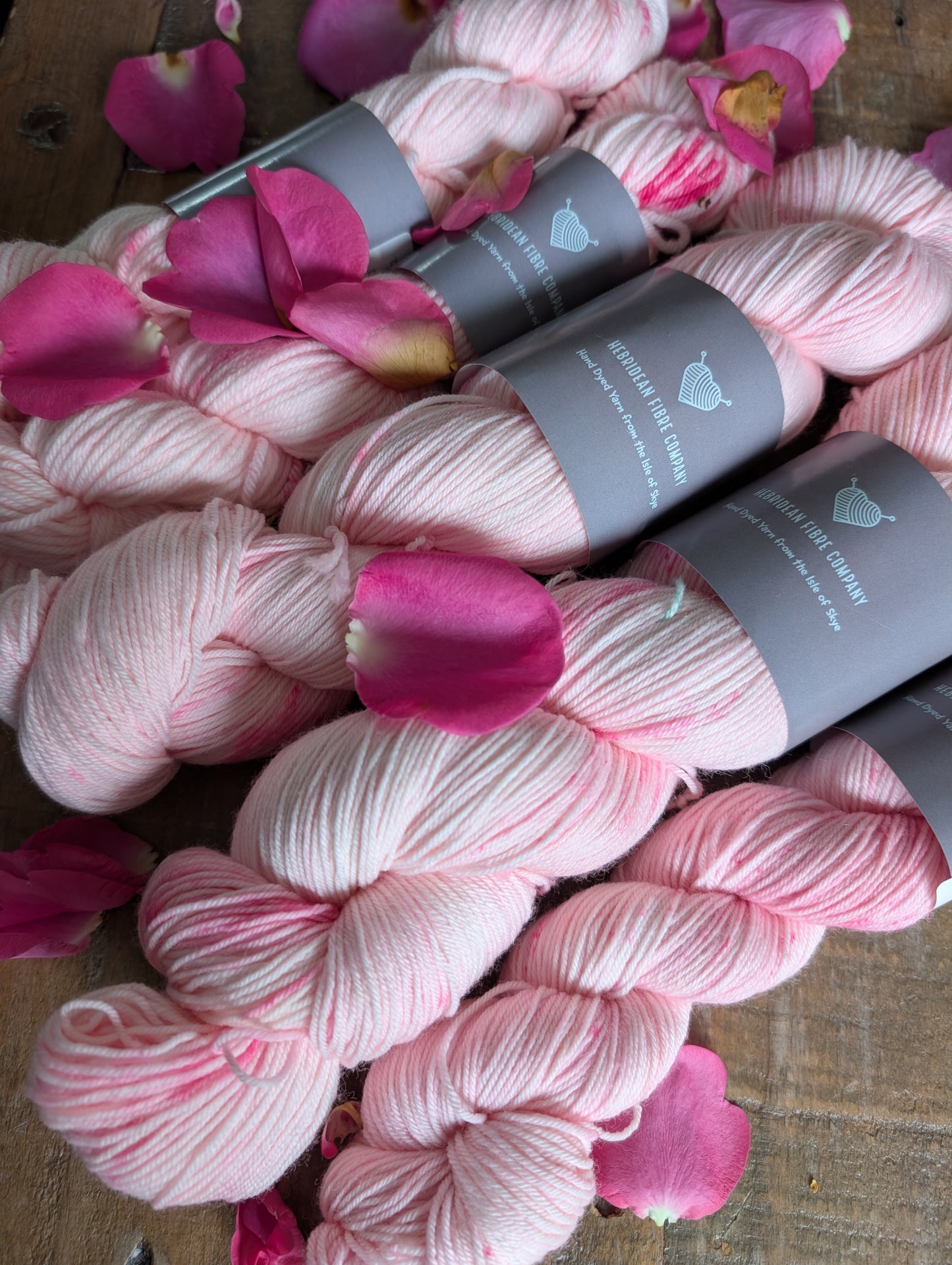 'Candyfloss' Hand Dyed Yarn available in various 100g or 50g bases.)