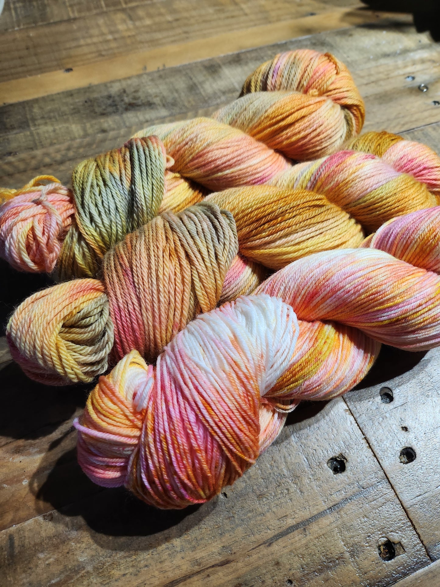 'Autumn Leaves' DK Merino Nylon 50g 110m