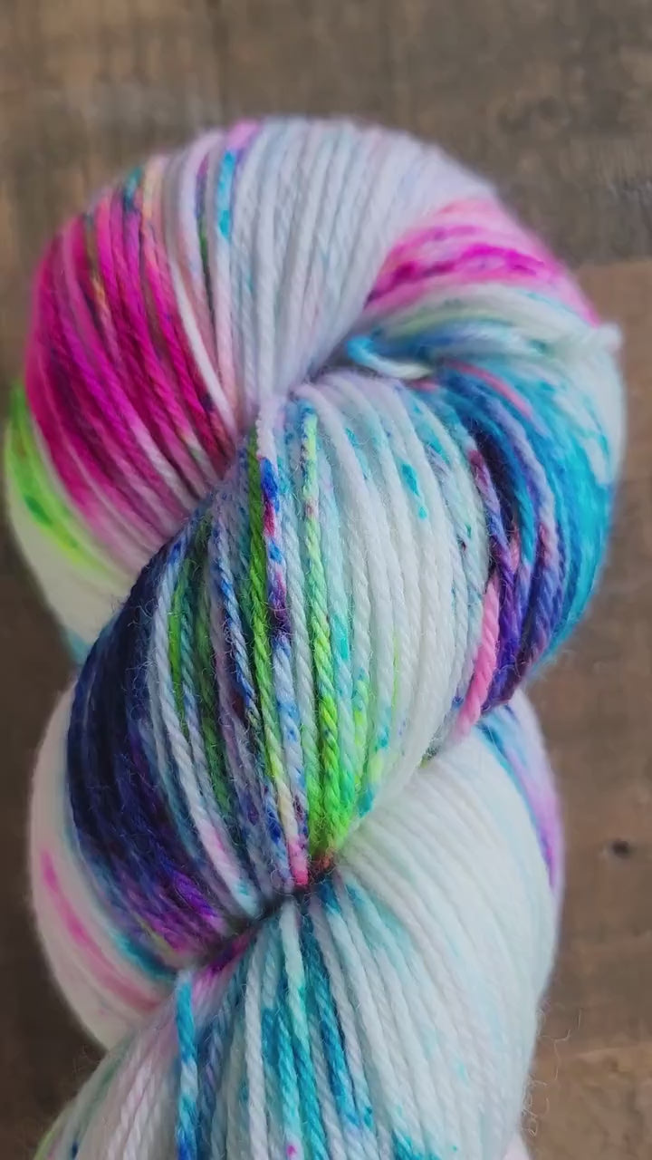 Hand Dyed 4 Ply Sock Yarn 100g 400m 'Grafitti'   Superwash Merino Nylon Knitting Wool Crochet Sprinkles White Blue Pink Green