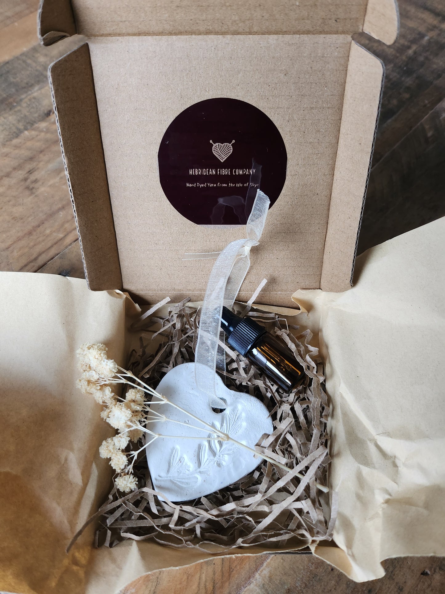 Essential Oil Room Diffuser |Decorative Clay Heart Hanging Decoration in Gift Box