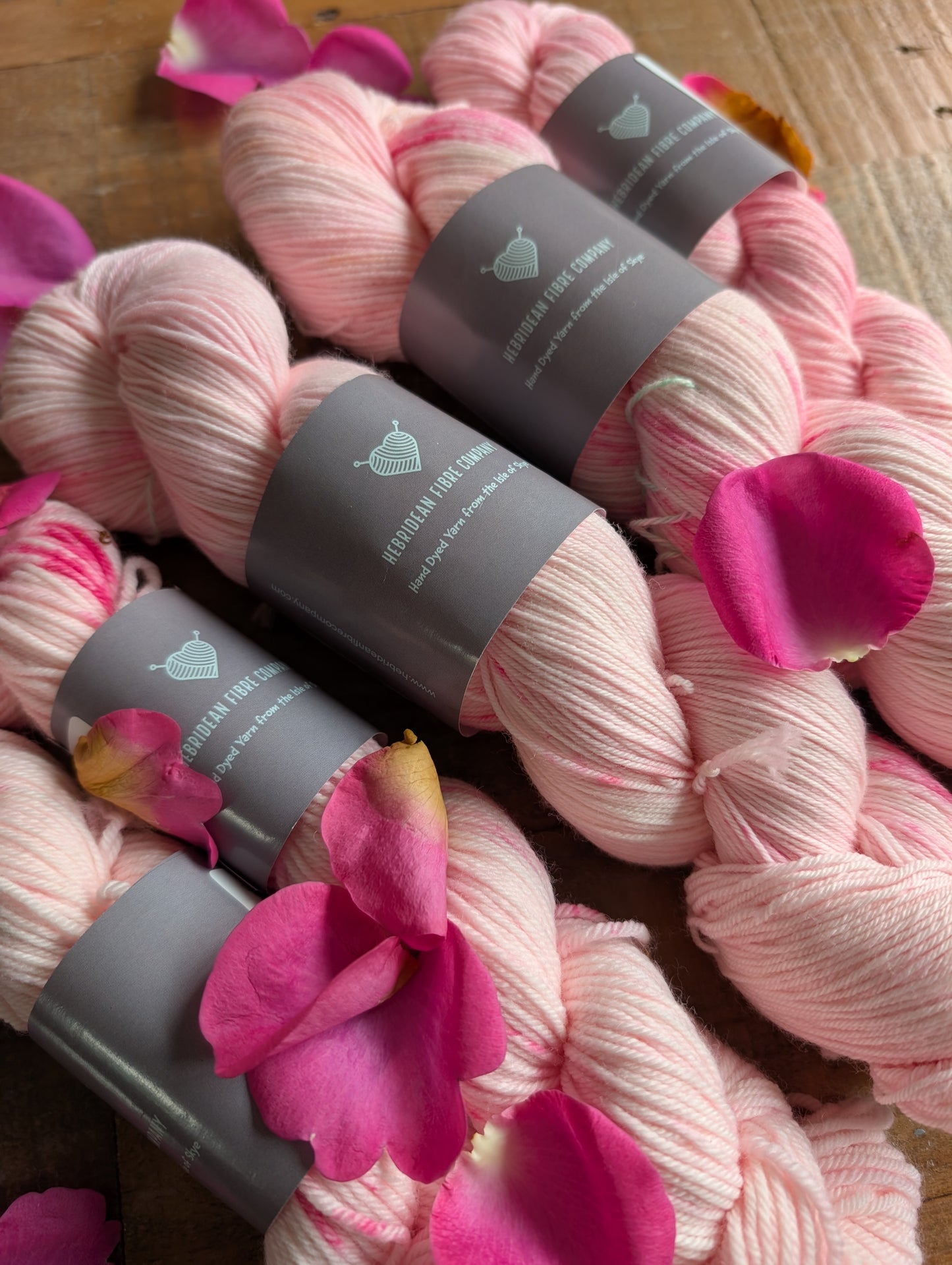 'Candyfloss'  Hand Dyed Yarn available in various 100g or 50g bases.)