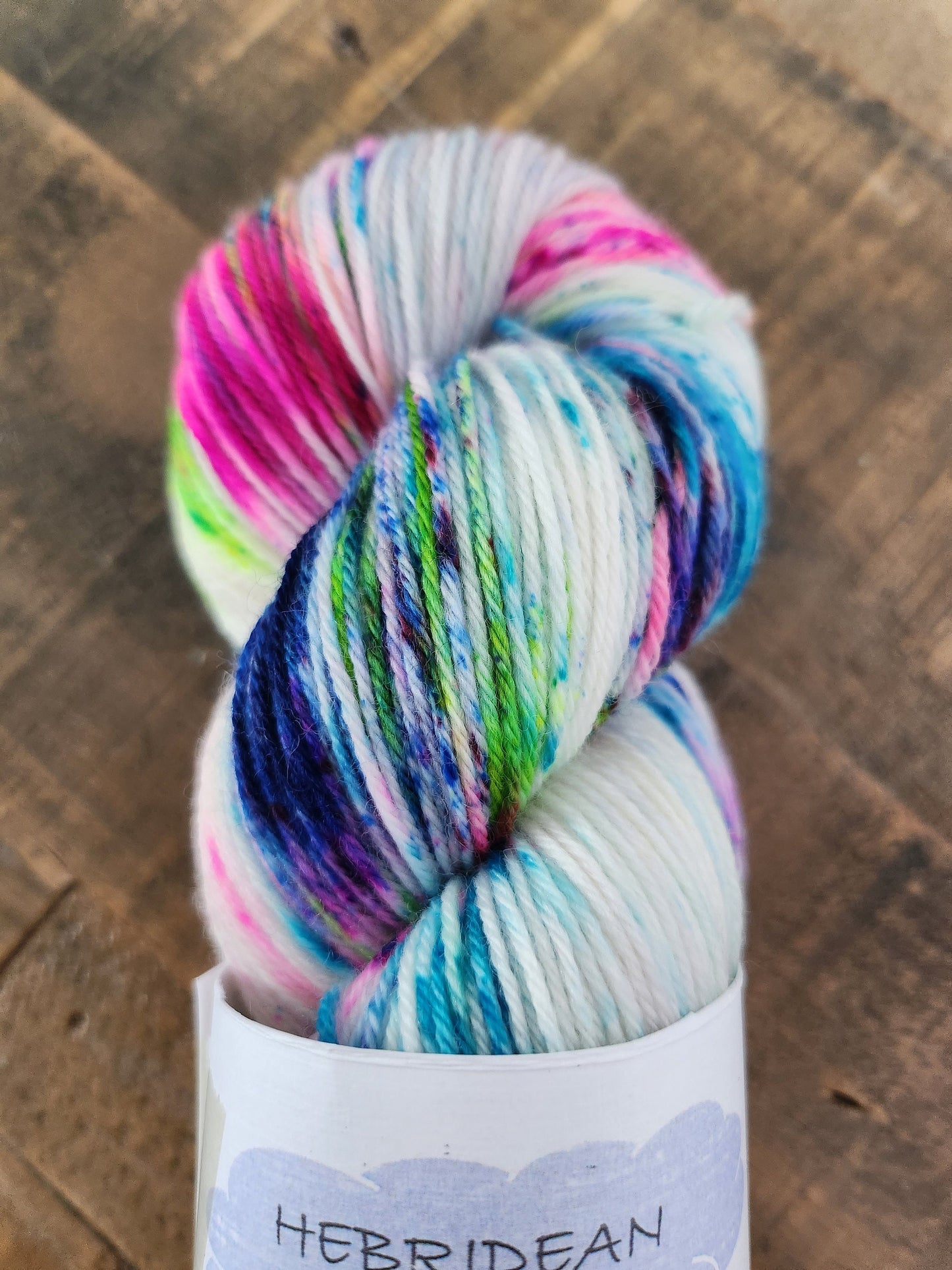 Hand Dyed 4 Ply Sock Yarn 100g 400m 'Grafitti' Superwash Merino Nylon Knitting Wool Crochet Sprinkles White Blue Pink Green